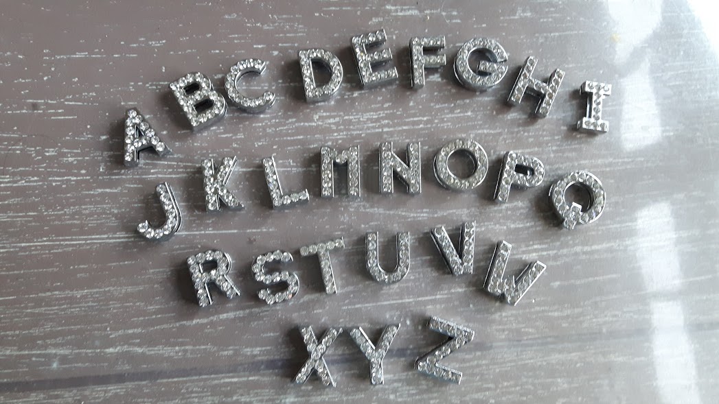 Bling Letters voor 18 mm band